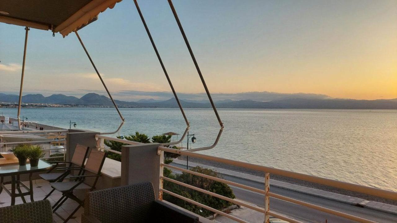 Loutraki Bay Daire Dış mekan fotoğraf